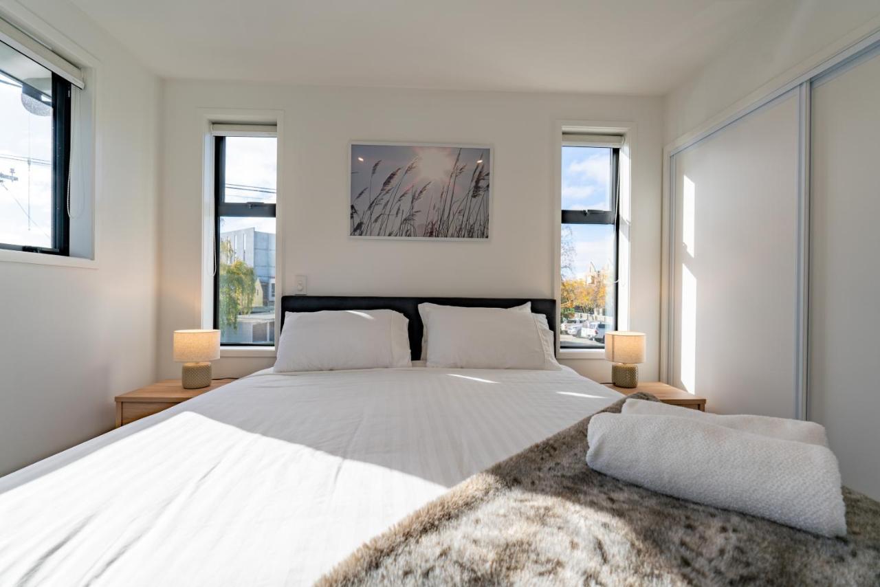 King Bed On Hagley Park Corner In The Cbd Lejlighed Christchurch Eksteriør billede